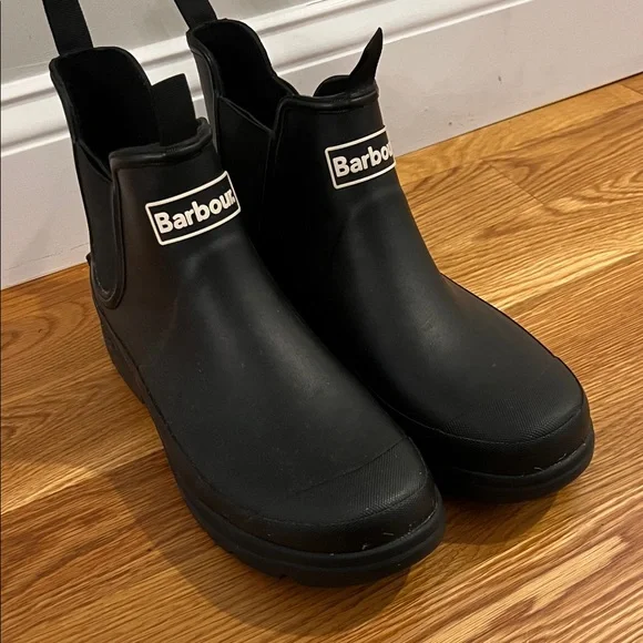 Barbour Black Waterproof Ankle Boots - Picture 1 of 3
